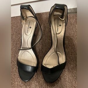 Women black heels